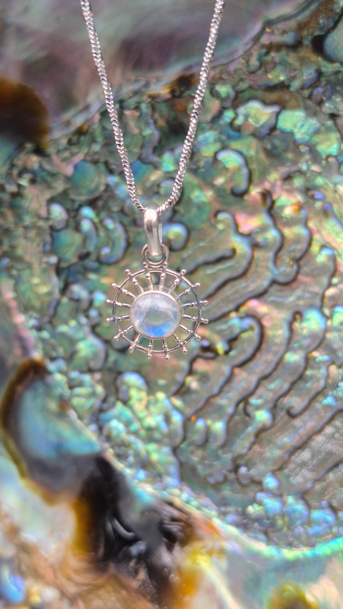 Pendentif Pierre de Lune – Bijou en argent