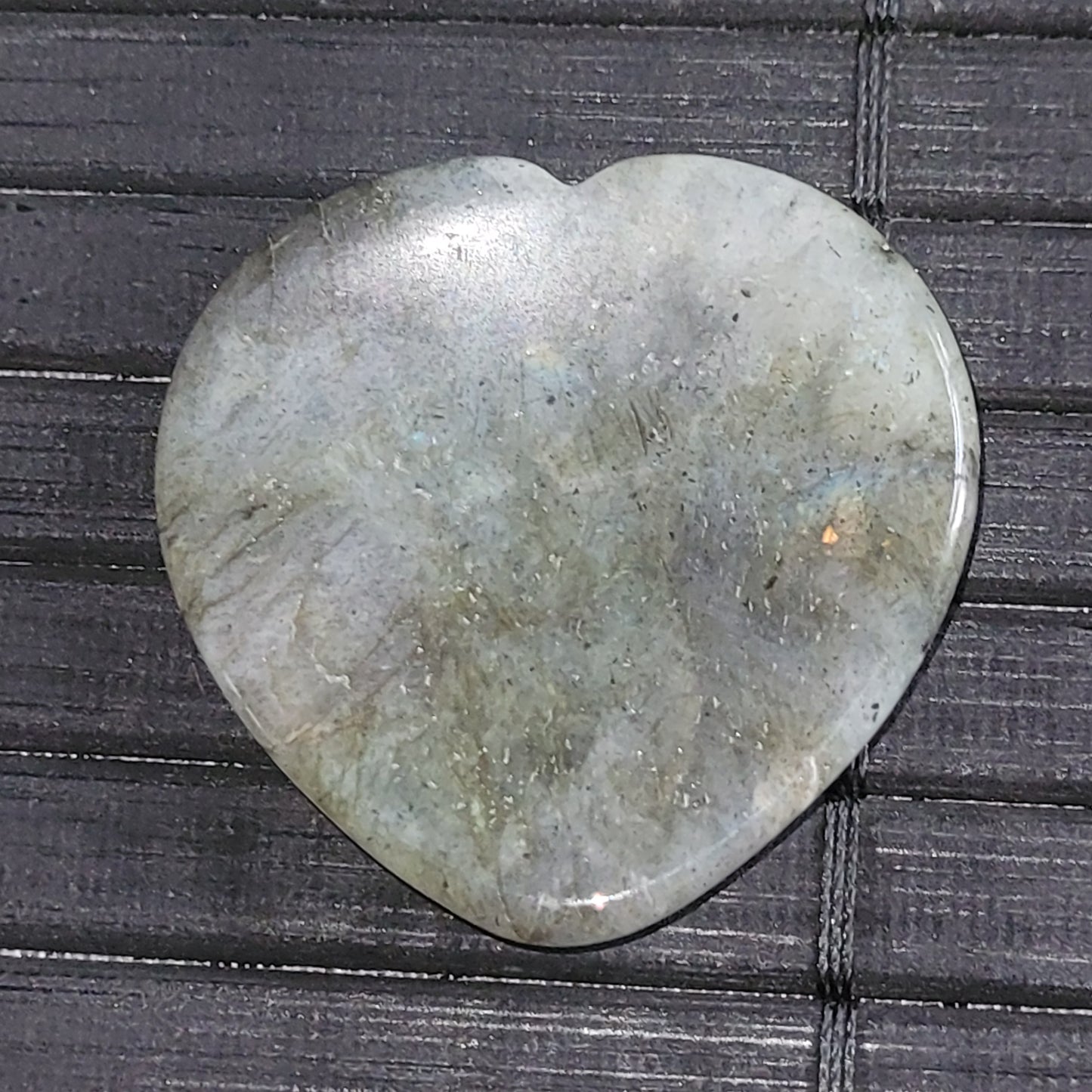 Cœur plat en Labradorite – Pierre anti-stress 4 cm