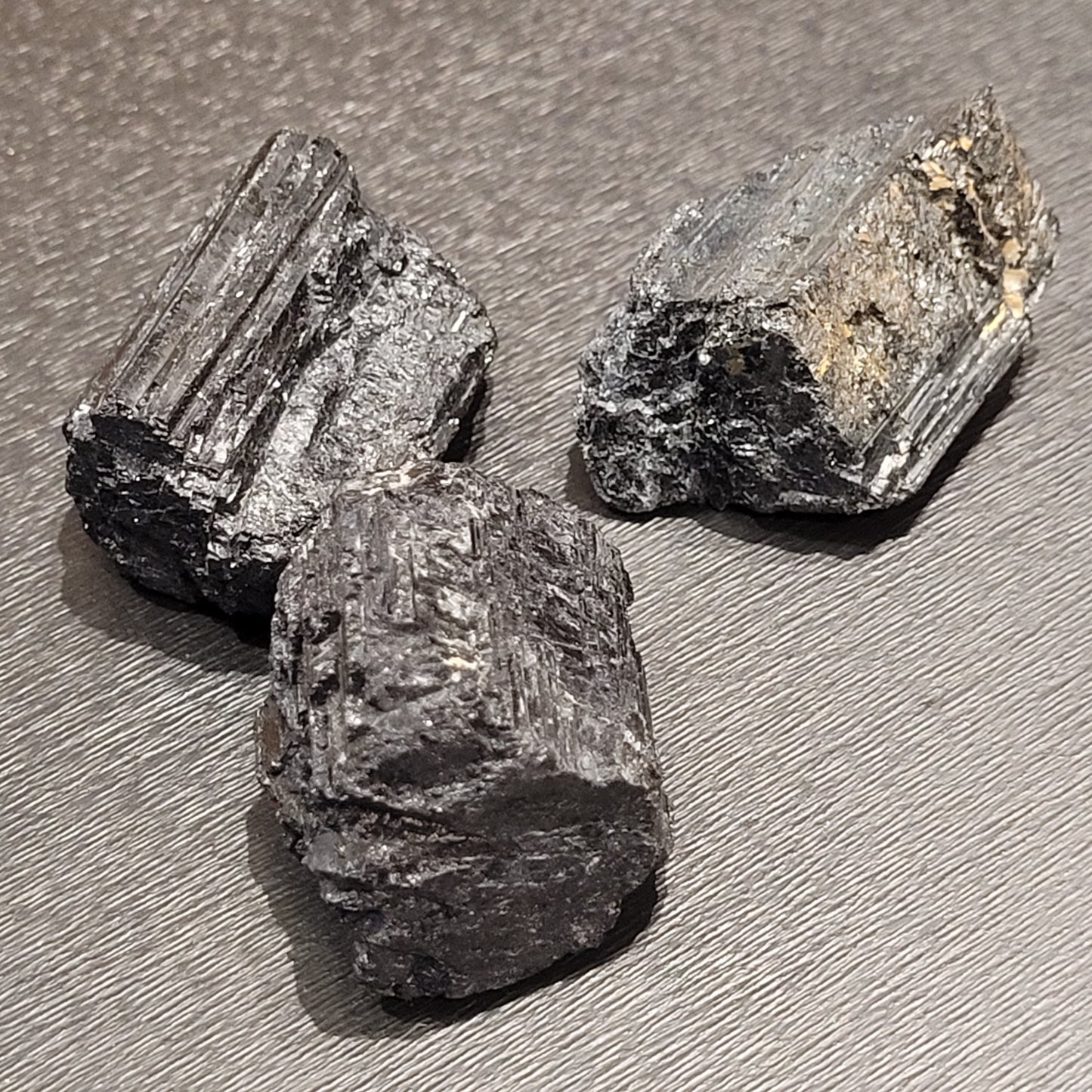 Tourmaline Noire – Pierre brute