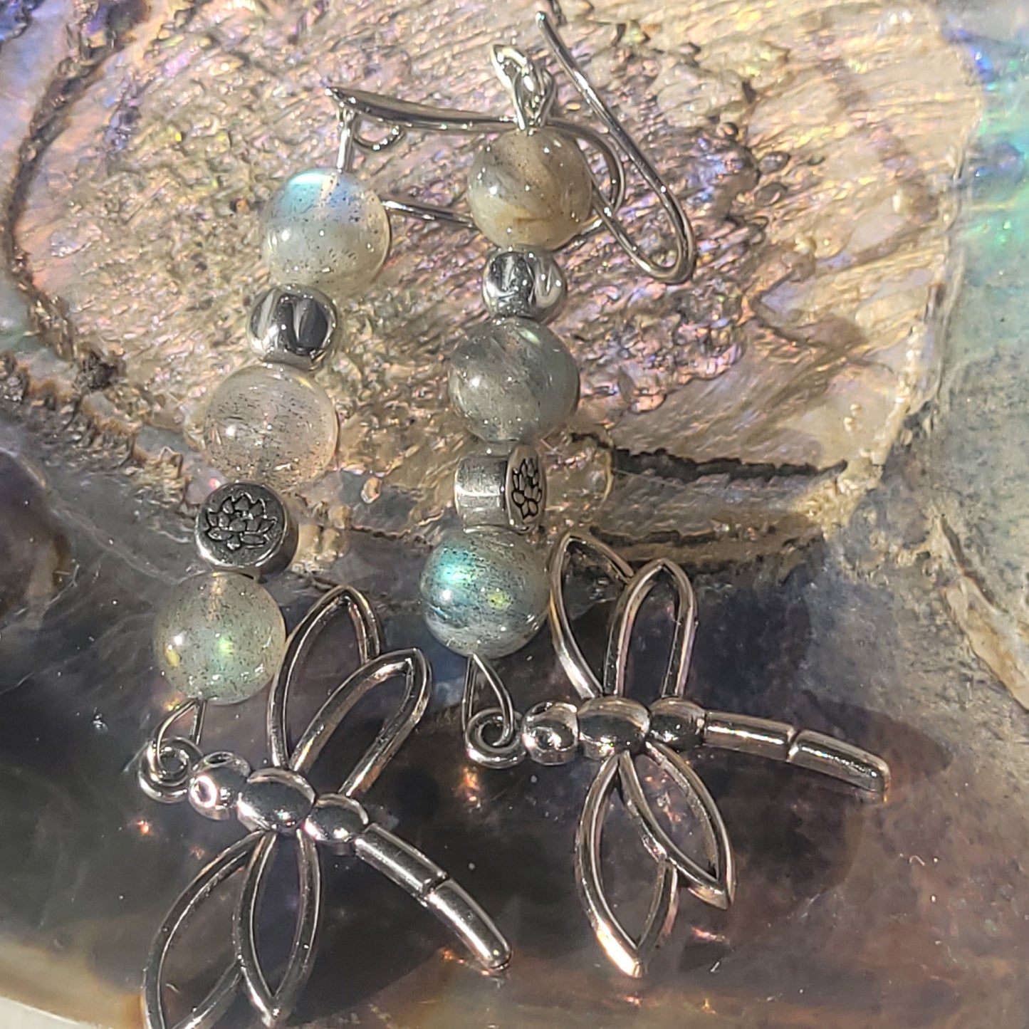 Labradorite Libellule – Boucles d’oreilles artisanales