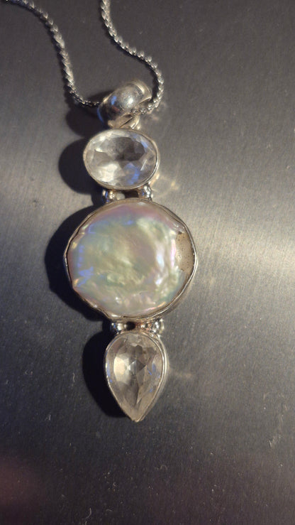 Pendentif Cristal de Roche, Citrine & Nacre – Bijou en argent