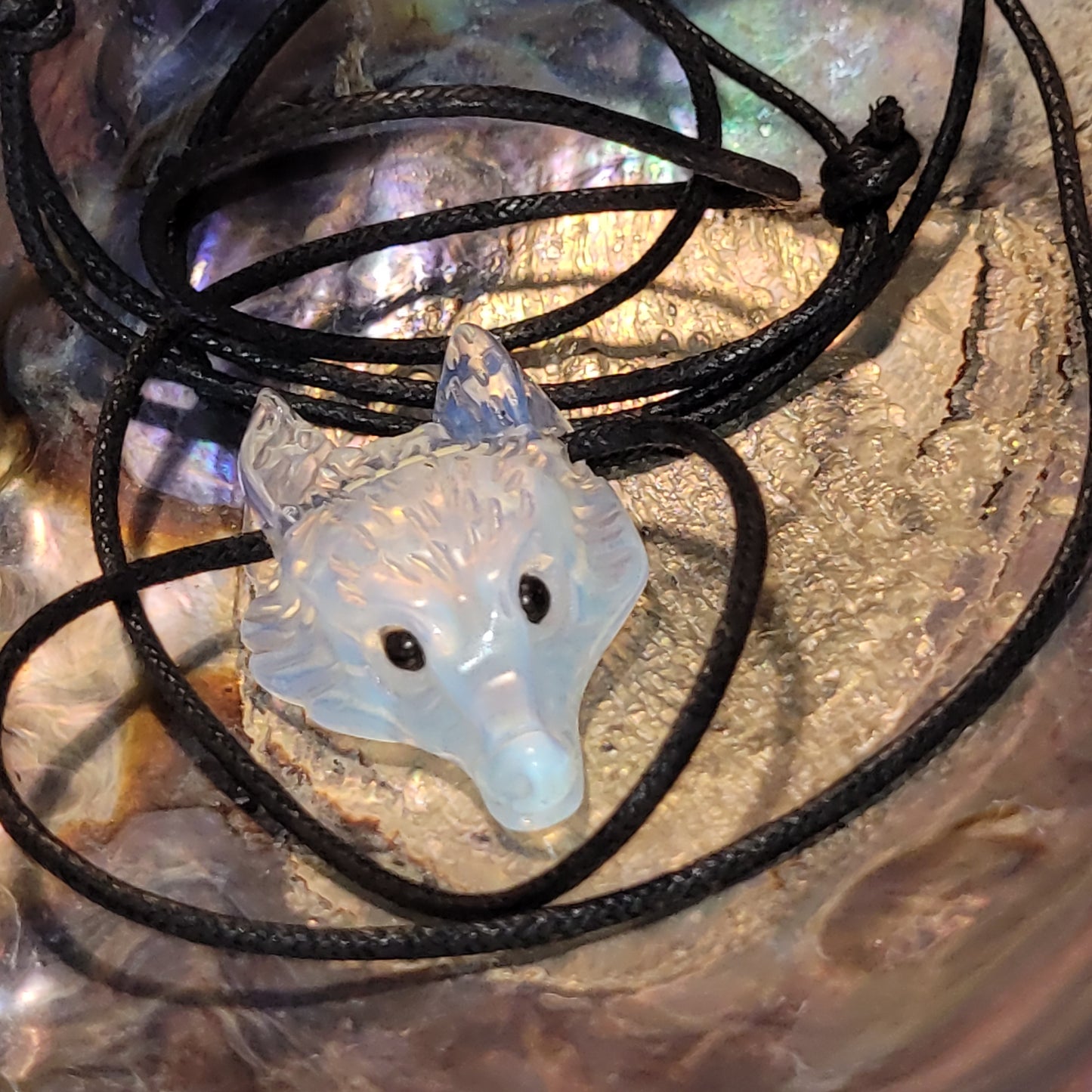 Pendentif Loup – Pierre Opaline