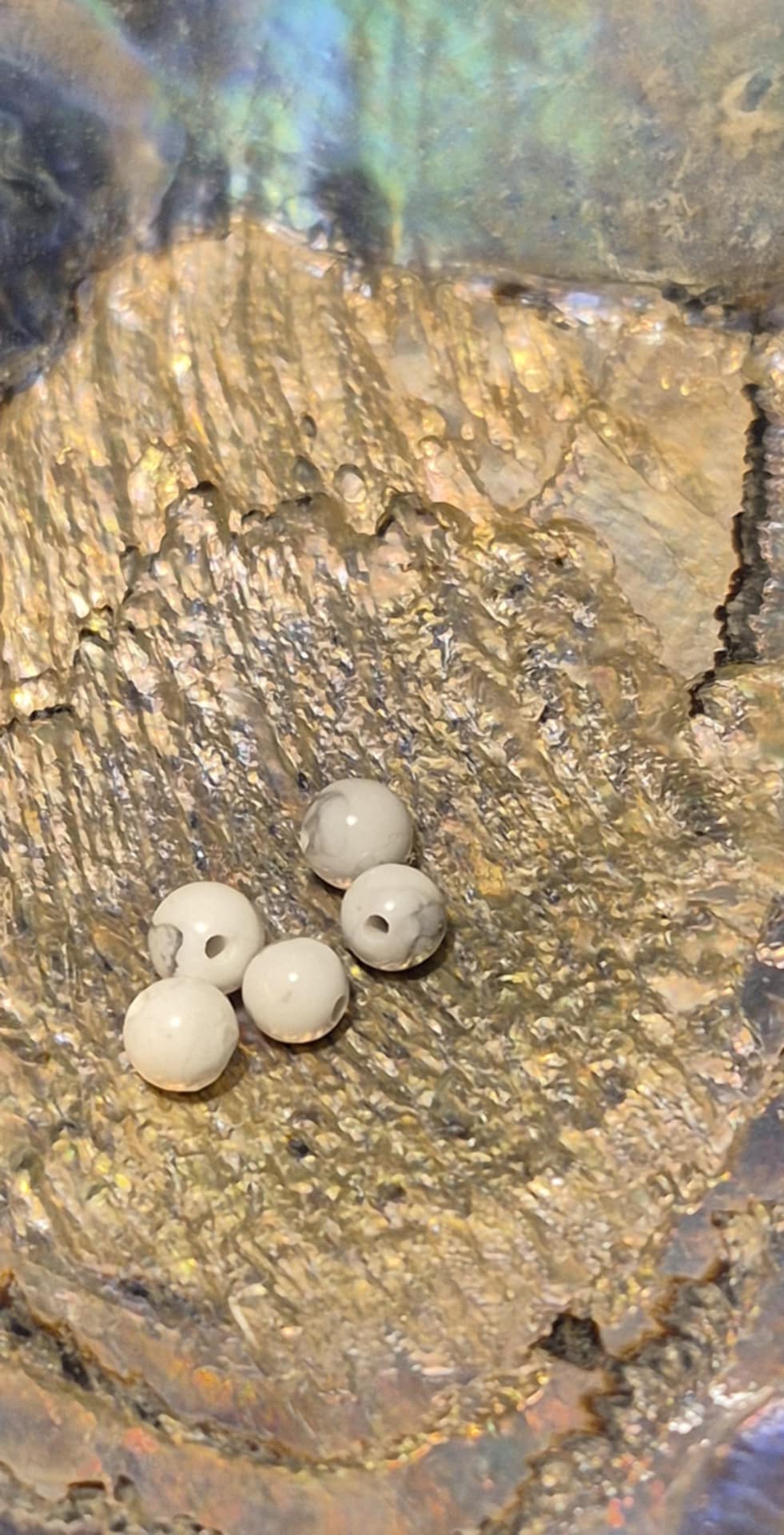 Fil de perles - Howlite blanche A