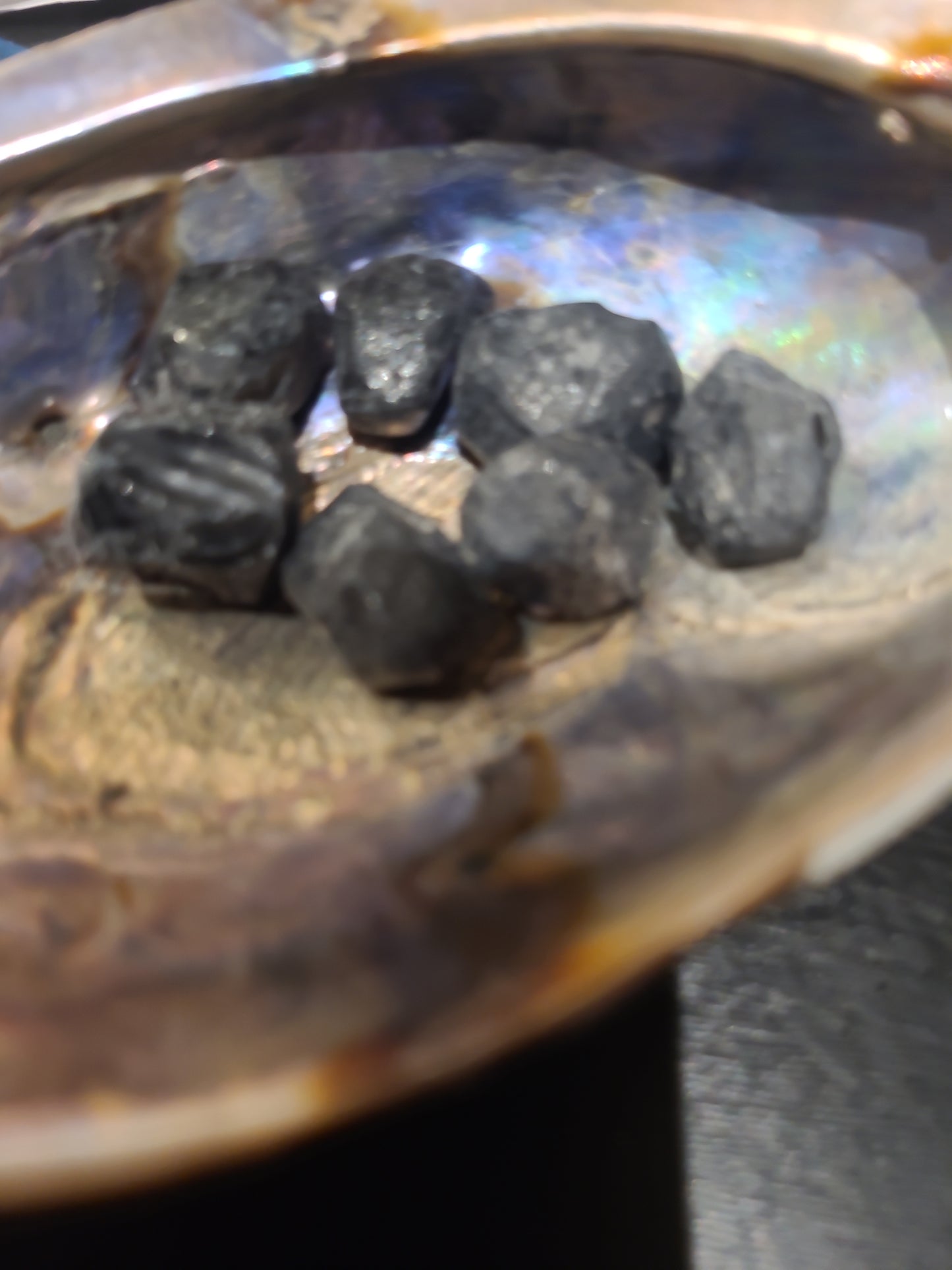 Obsidienne – Larme d’Apache – 1 à 3 cm environ brut