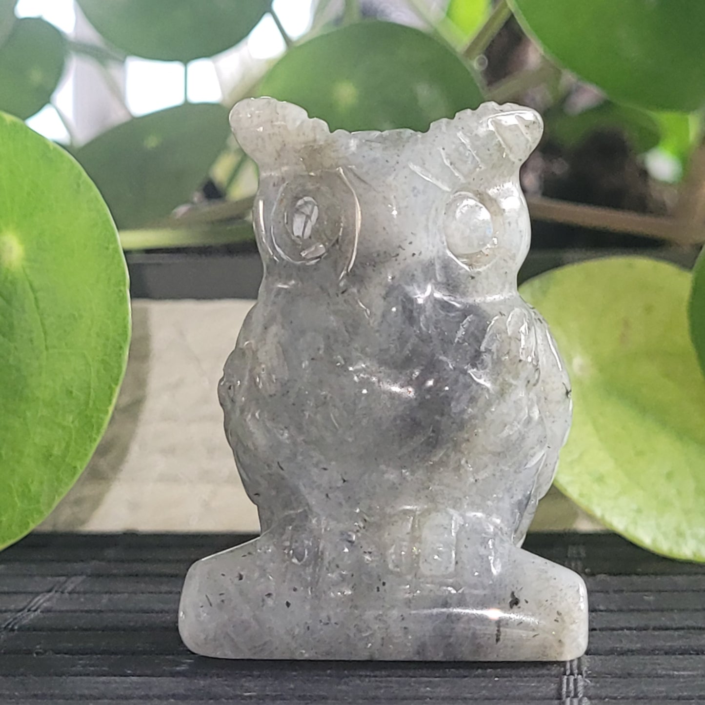 Chouette en Labradorite – Sculpture en pierre naturelle