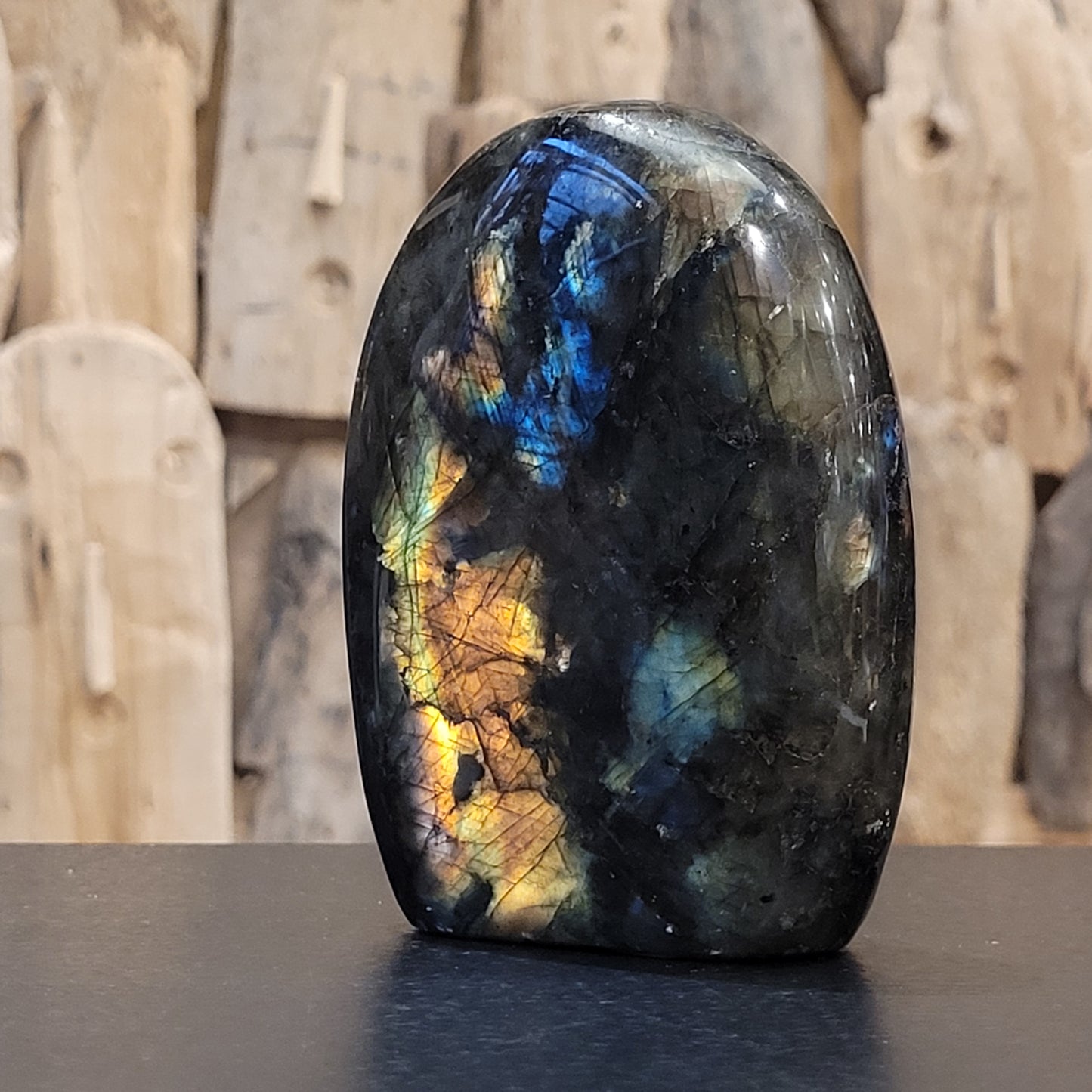 Labradorite – Pierre de protection polie