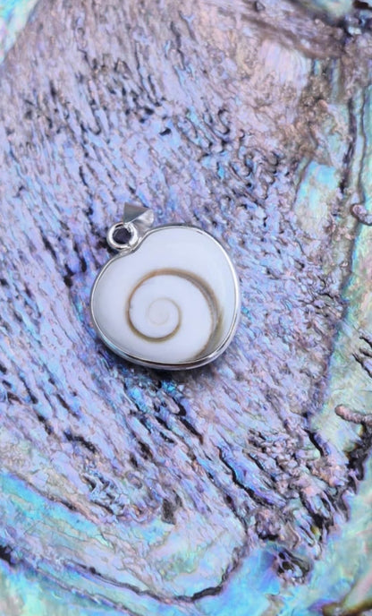 Pendentif Œil de Sainte-Lucie – Cœur – Bijou en argent