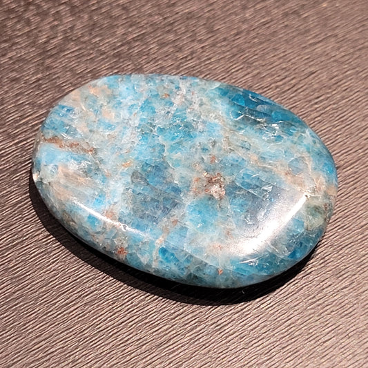 Apatite Bleue – Pierre plate