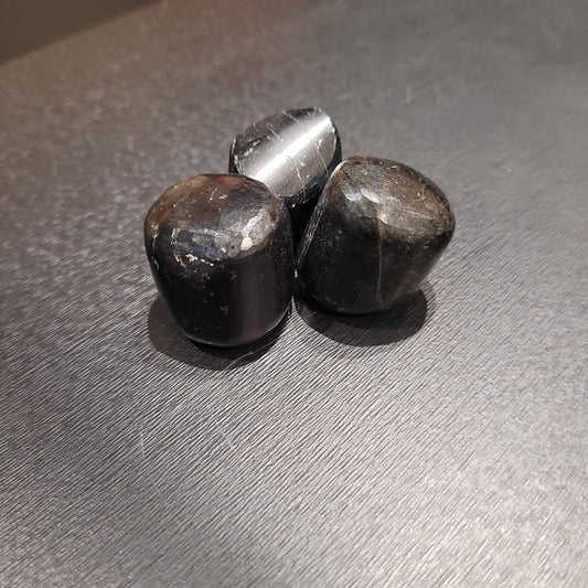 Tourmaline Noire A – Pierre polie