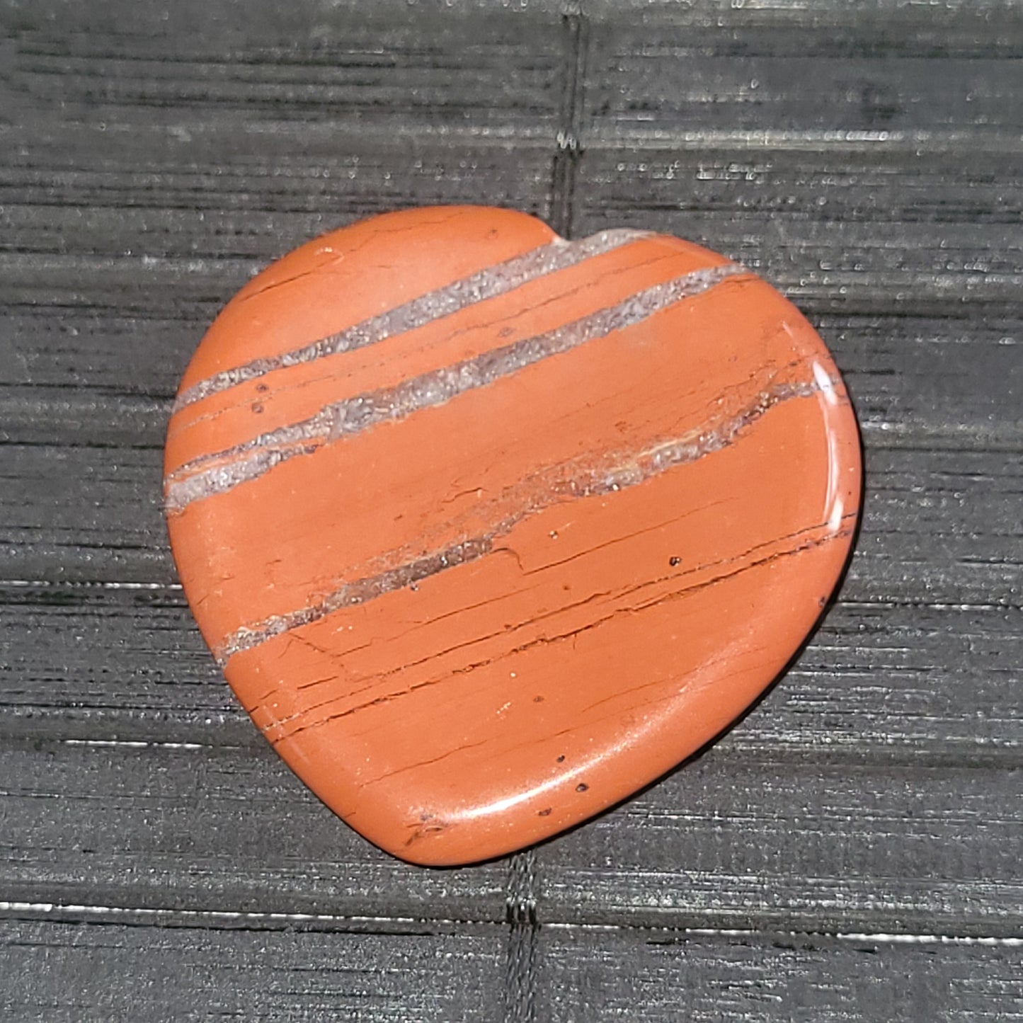 Cœur plat en Jaspe Rouge – Pierre anti-stress 4 cm