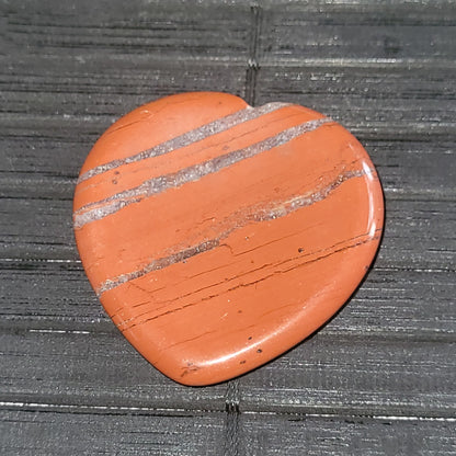 Cœur plat en Jaspe Rouge – Pierre anti-stress 4 cm