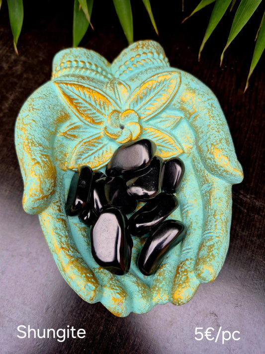 🪨 Shungite – Pierre roulée