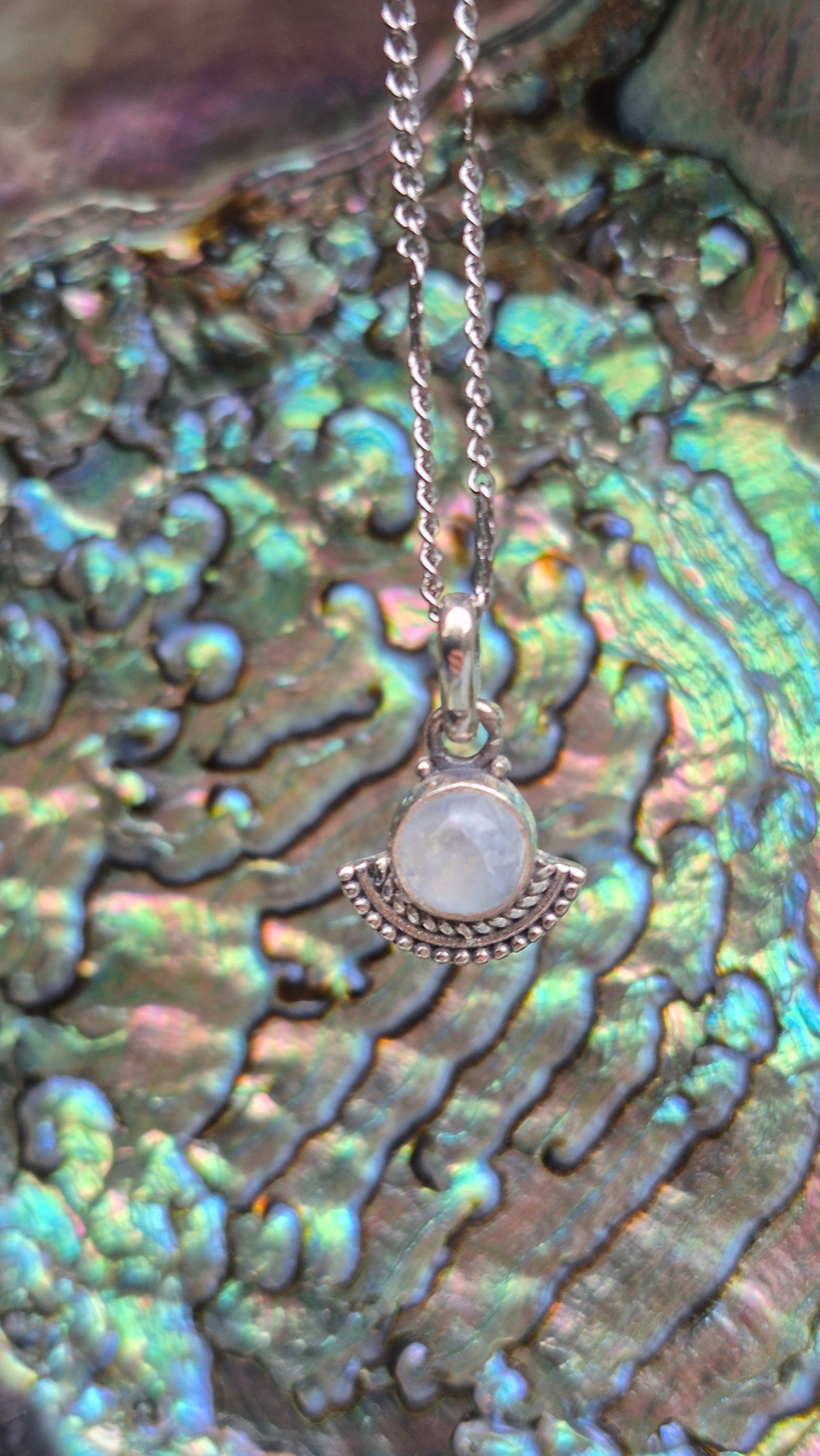 Pendentif Pierre de Lune – Bijou en argent